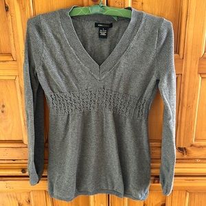 BCBG Maxazria Gray Top Size Small